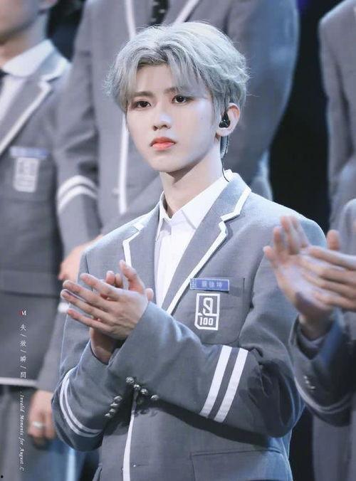 娱乐吃瓜社蔡徐坤,娱乐吃瓜社的焦点人物 第2张 娱乐吃瓜社蔡徐坤,娱乐吃瓜社的焦点人物 第2张